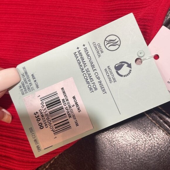 DSG Women's Momentum Seamless Cropped Tank Top - Picture 5 of 8